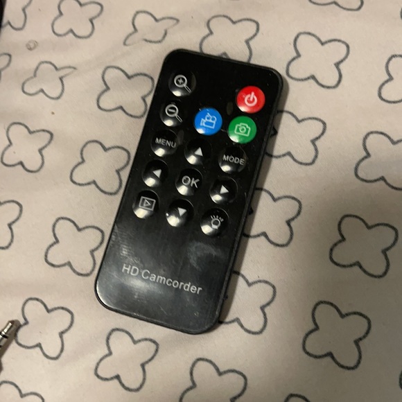 I’m selling this camcorder I used it for YouTube. - Picture 6 of 6